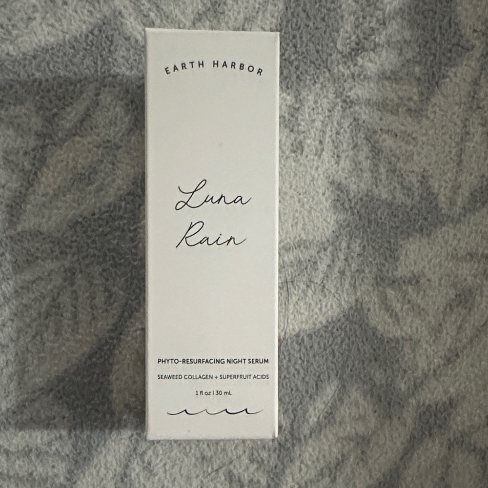 Earth Harbor Luna Rain Phyto-Resurfacing Night Serum - White